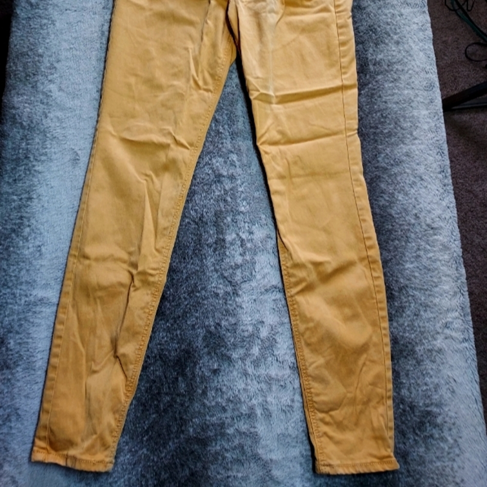 Mustard old Navy skinny jeans